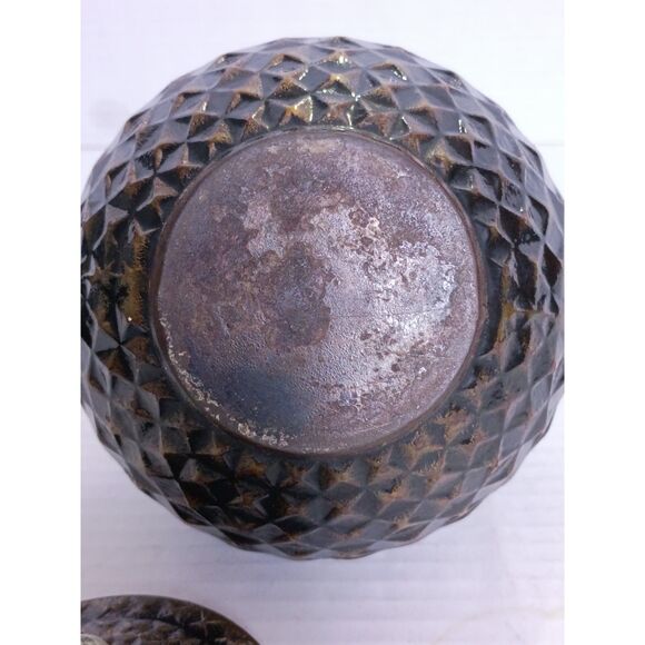 Geometric Pattern Cast Iron Japanese Style Tea or Coffee Pot 5" Tall Pot - Picture 15 of 16